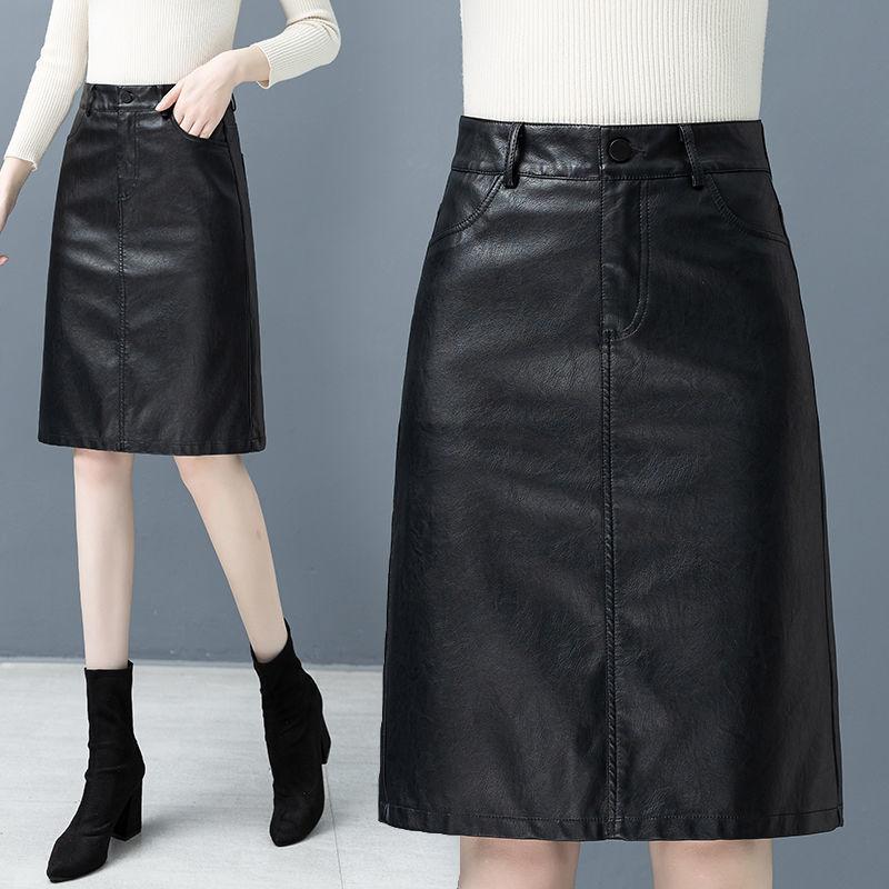 pencil skirt in shiny lambskin Black | Womens Dresses And Skirts