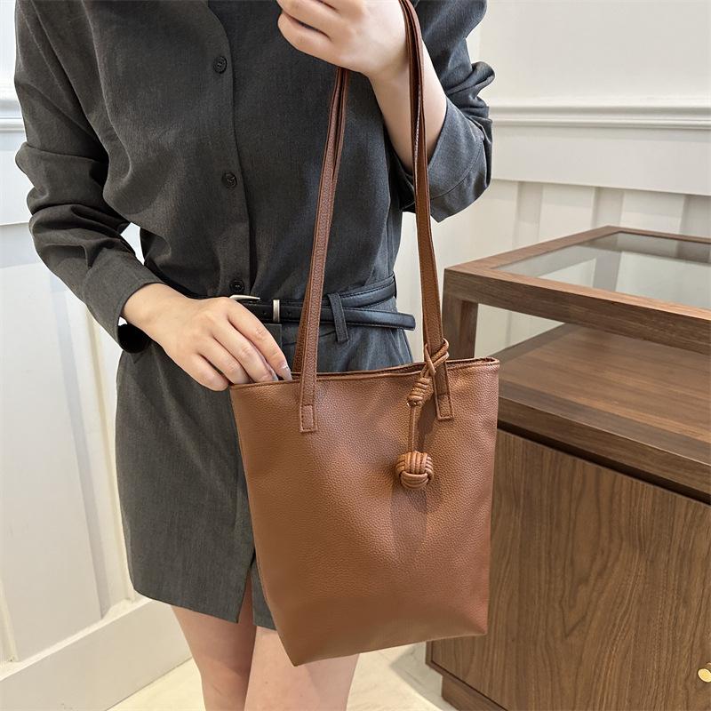 SHOPPING IN LEATHER Brick | Womens Paniers And Totes