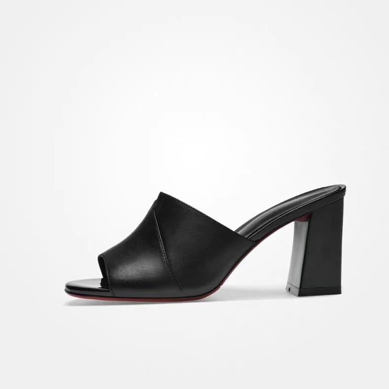 Suite mules in smooth leather Black | Womens Mules And Pumps